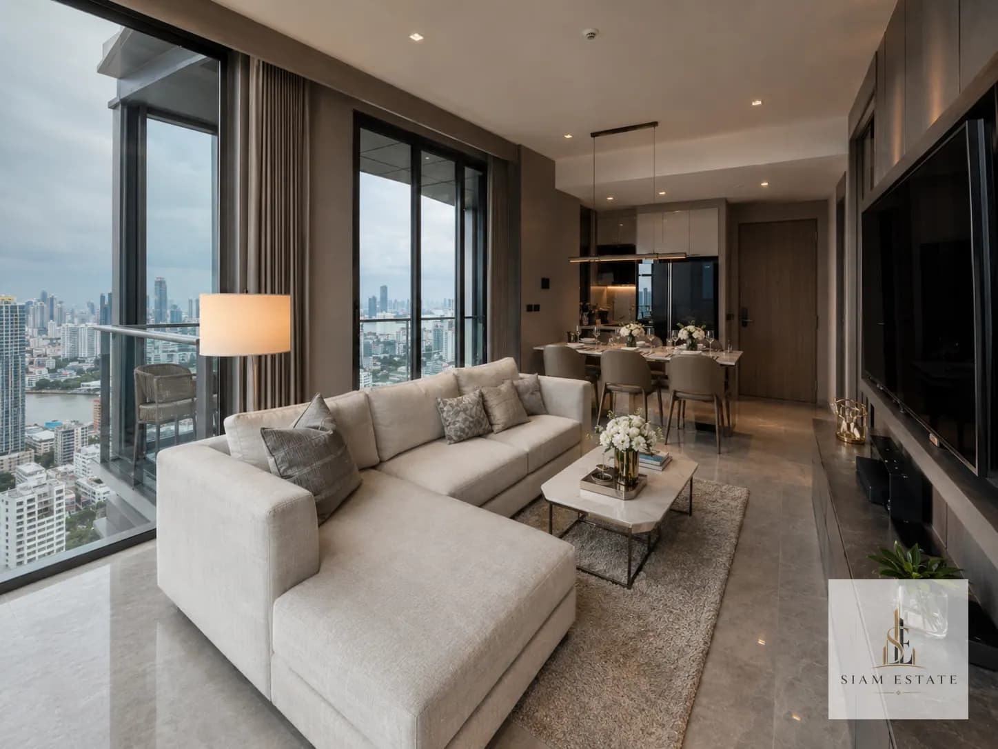 Luxury 2-Bedroom at Sathorn Sky Tower