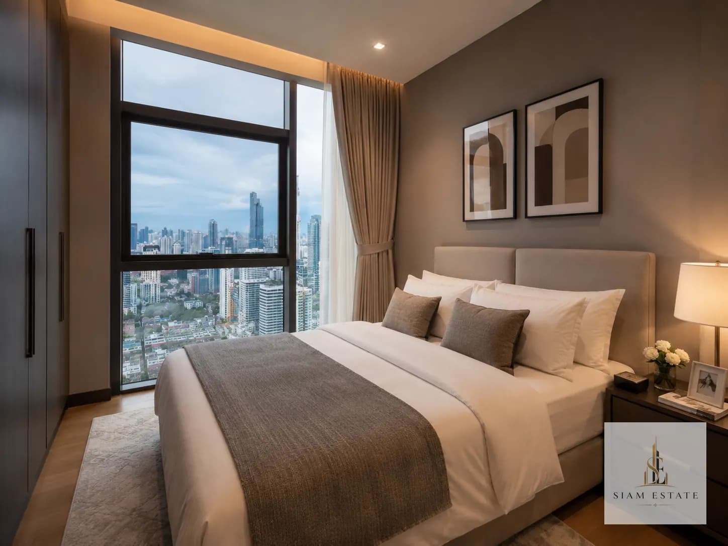Luxury 2-Bedroom at Sathorn Sky Tower